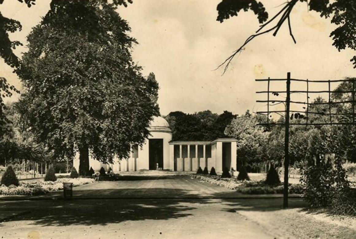  &copy; CIVA Collections	