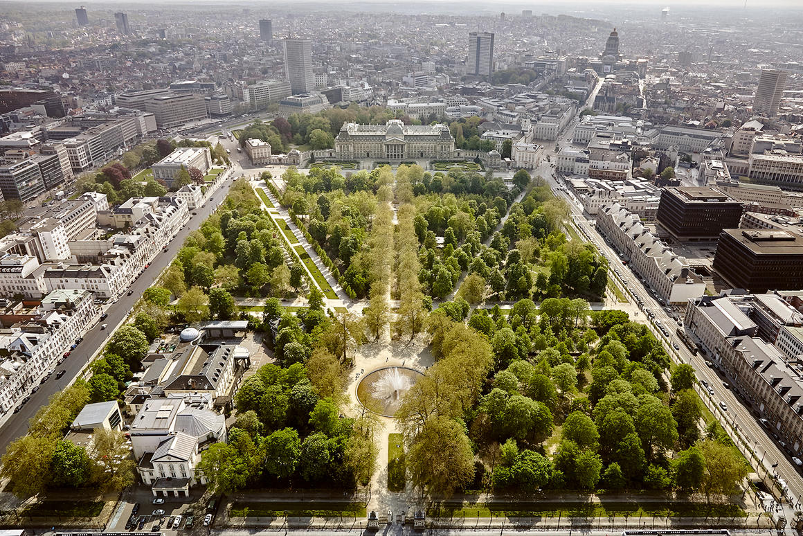 aerial view of the royal park<br> &copy; Simon Schmitt – www.globalview.be	