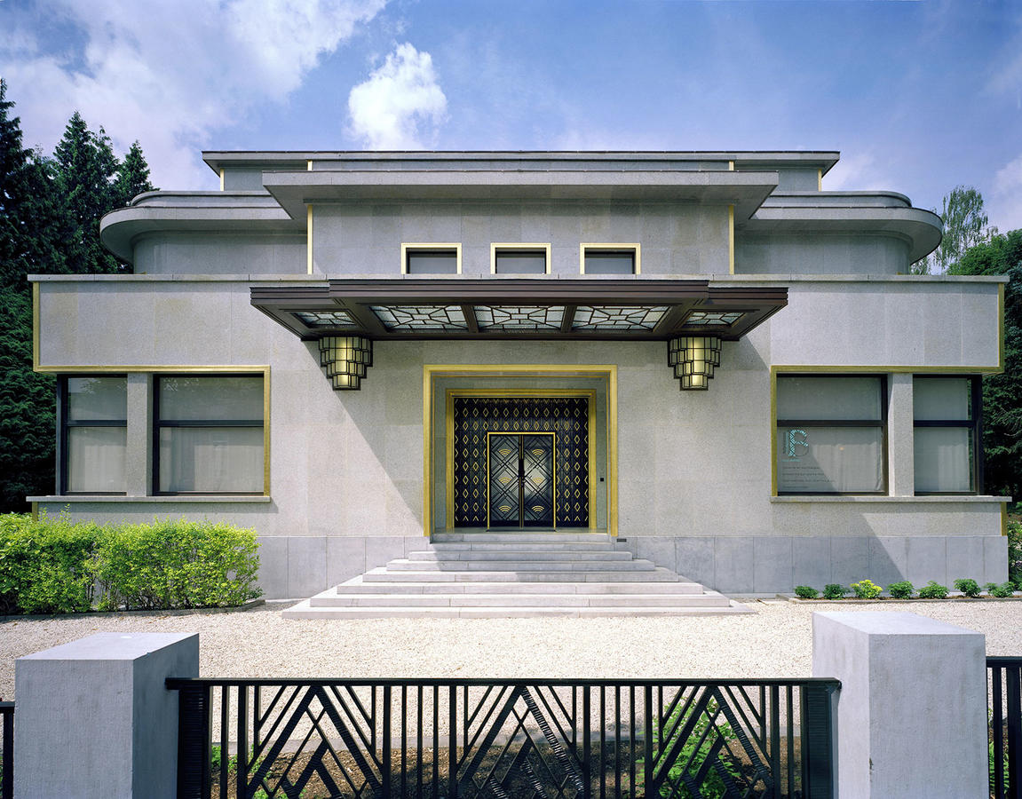 © Georges De Kinder<br> &copy; © Georges De Kinder	