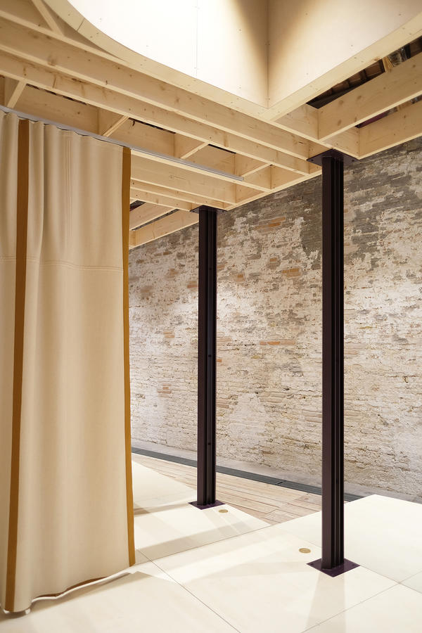  &copy; Valentin Bansac	