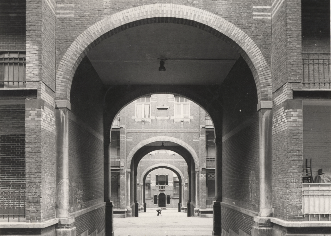  &copy; CIVA Collections, Brussels. Maurice Culot 	