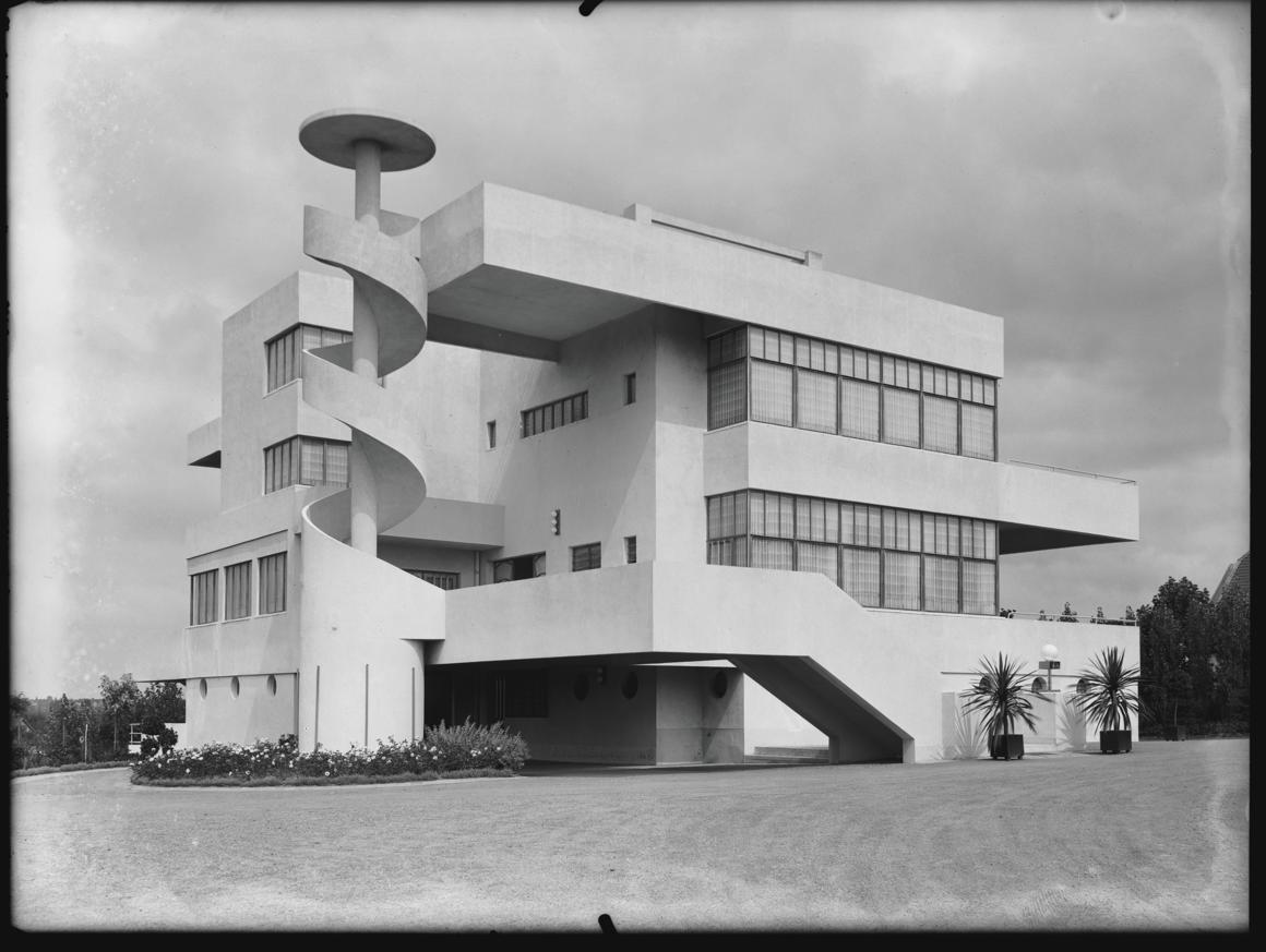 Photo of the Villa Dirickz in black and white<br> &copy; Marcel Leborgne - Villa Dirickz / Photo Willy Kessels © 2019, SOFAM, Belgium	