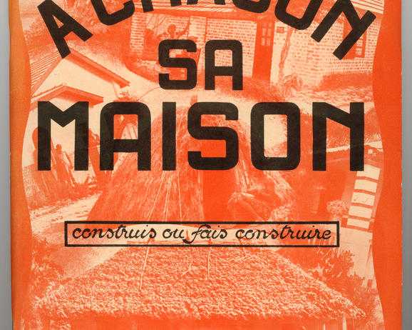 Oranje poster met de tekst ‘A chancun sa maison’ (Ieder zijn huis)